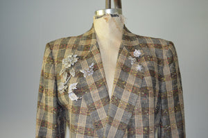 80s Moda Mario Italian plaid tweed tailor tan blazer with Floral zircon broochs