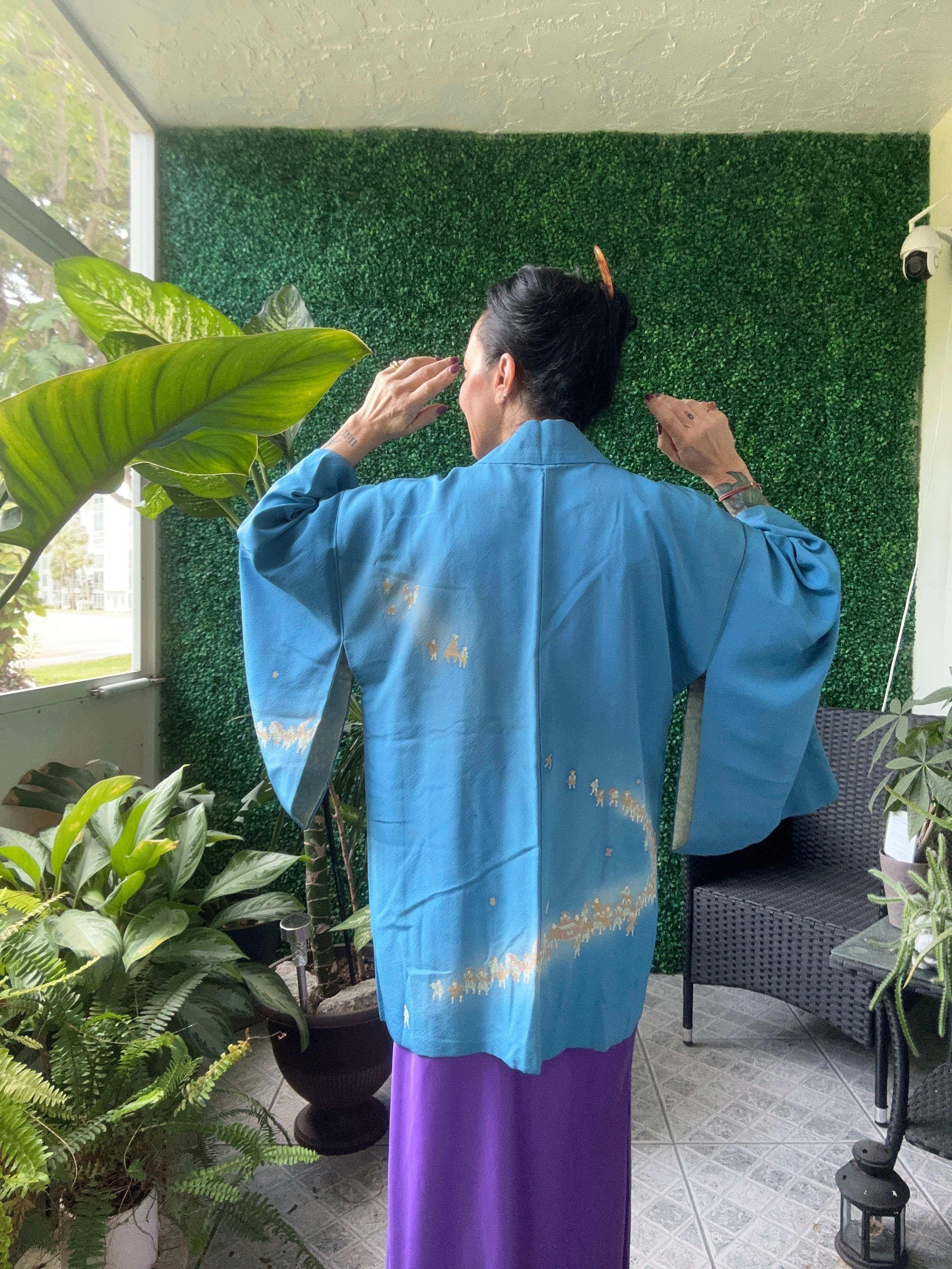 Original Kimono Vest Japanese Blue Turquoise Tsutsumi Dancers Pattern Traditional Robe