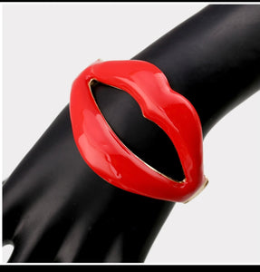 Sexy Big Red Lips Mouth Bangle Cuff Bracelet for Women Enamel Statement Bangle