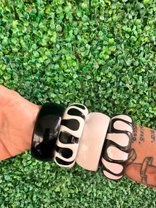 New Deadstock Black and White Resin Bangles Geometric Bracelets set of 4