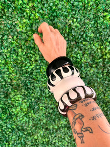 New Deadstock Black and White Resin Bangles Geometric Bracelets set of 4