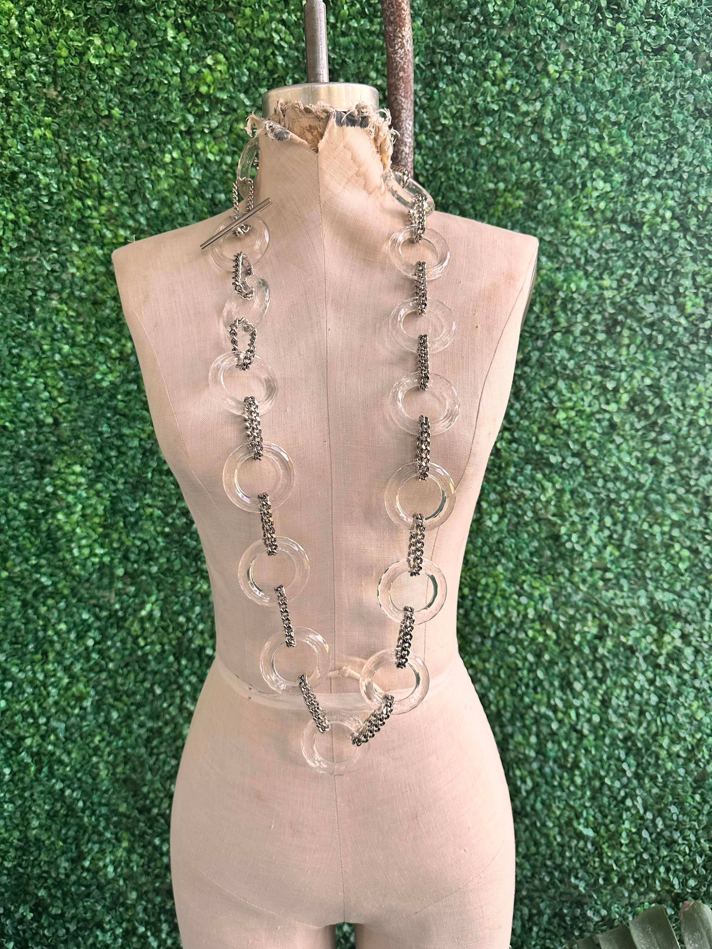Vintage Round Circle Lucite & Silver Tone Metal Chain Belt Heavy
