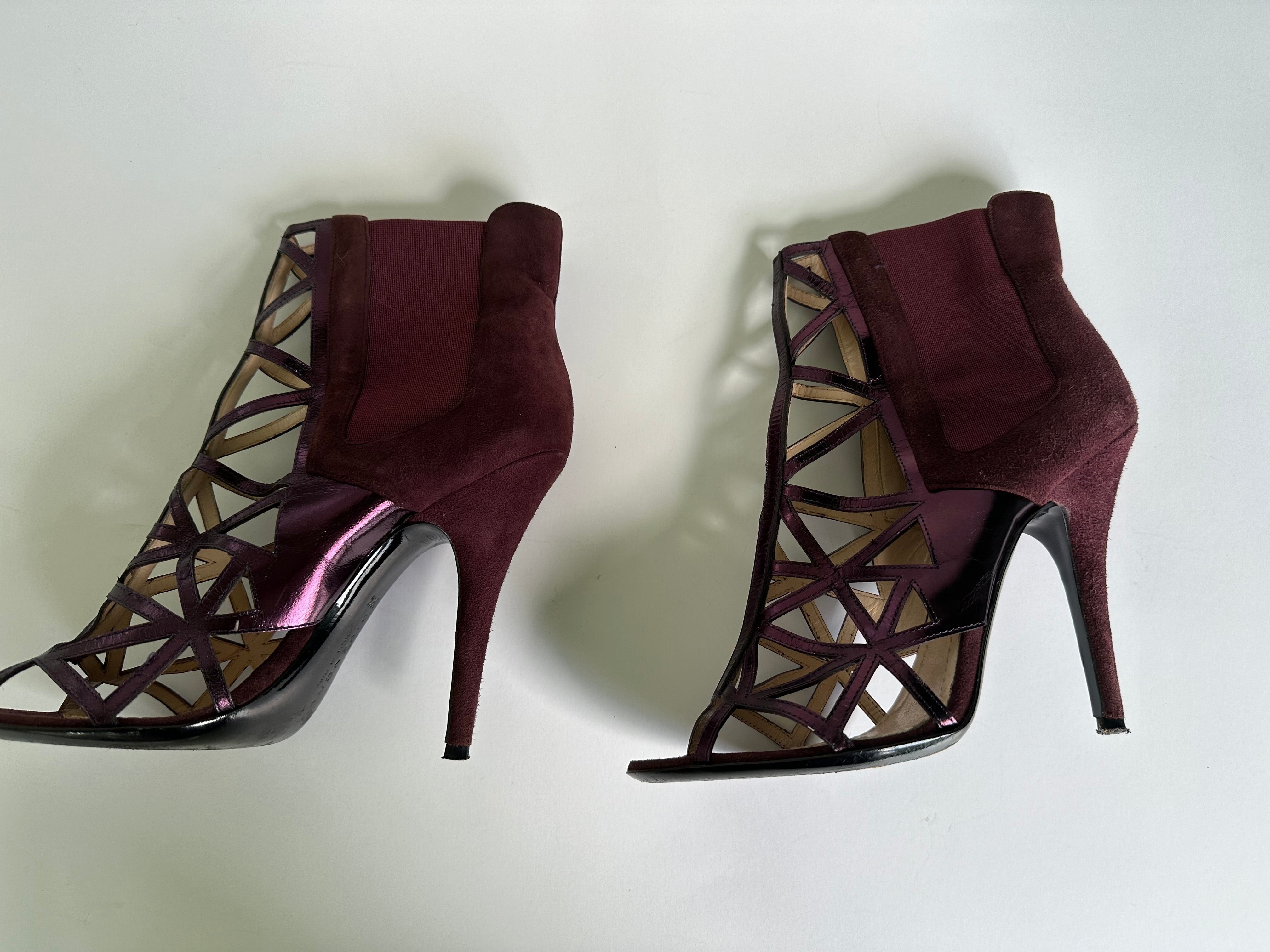 Givenchy Birdcage Cut Out Ankle Boots Burgundy Heels 38.1/5