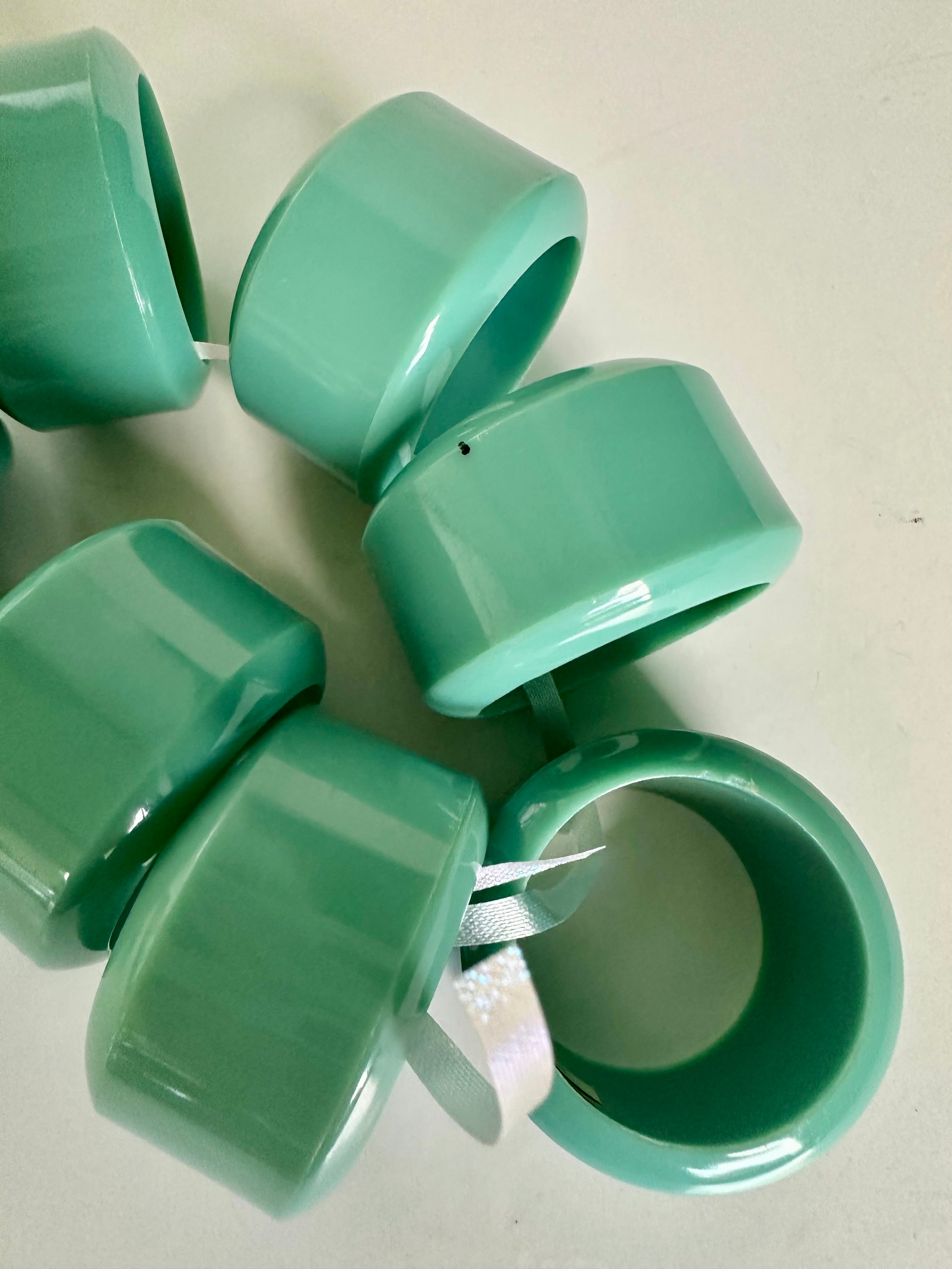 LUCITE Tiffany Blue NAPKIN Large RINGS SET OF 8 VINTAGE