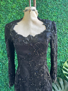 ALONSO Black Lace and sequins Cocktail Dress haute Couture Size 4 New without tags