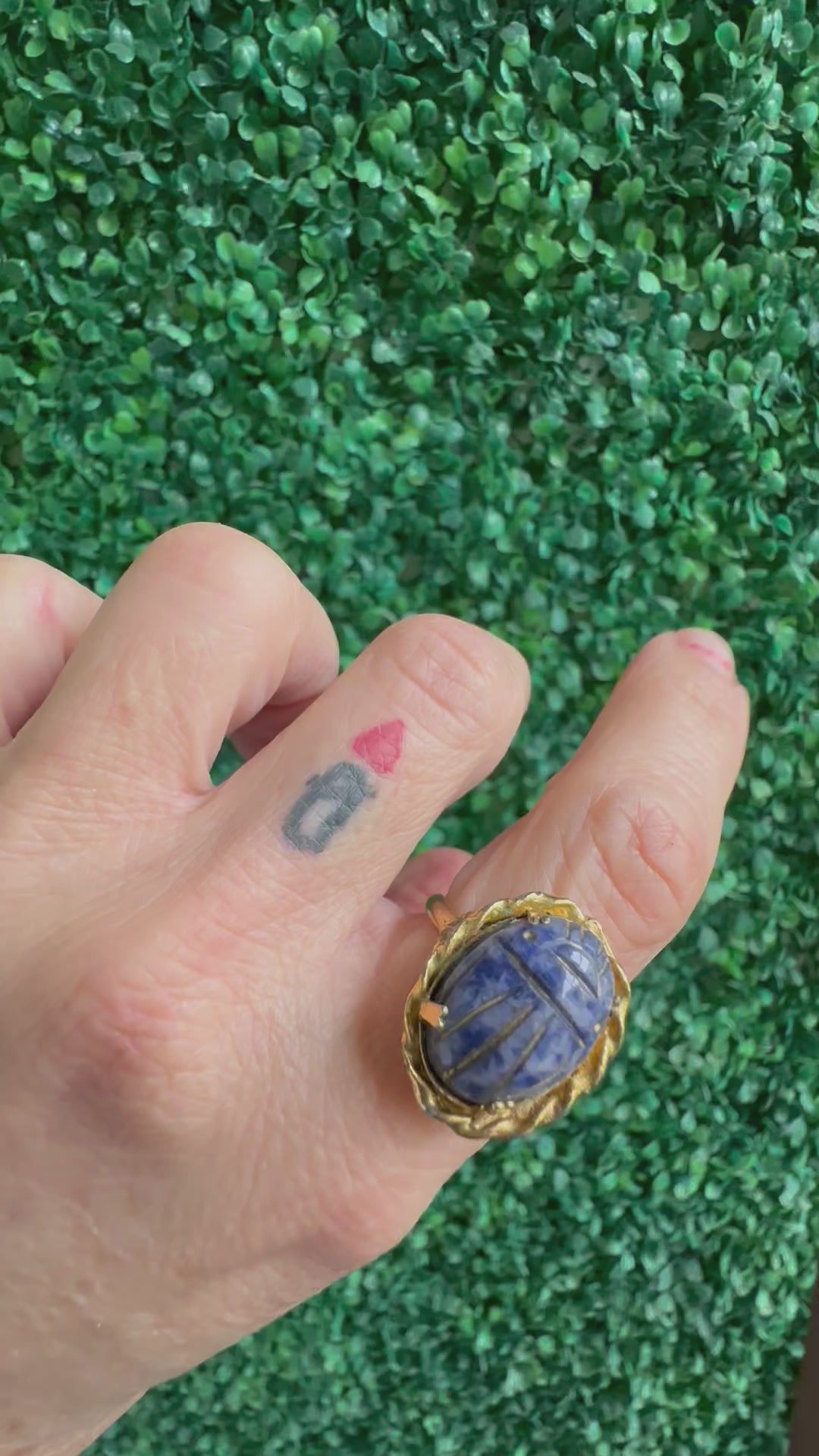 Vintage SCARAB ring Gold tone metal Genuine stone SODALITE Adjustable