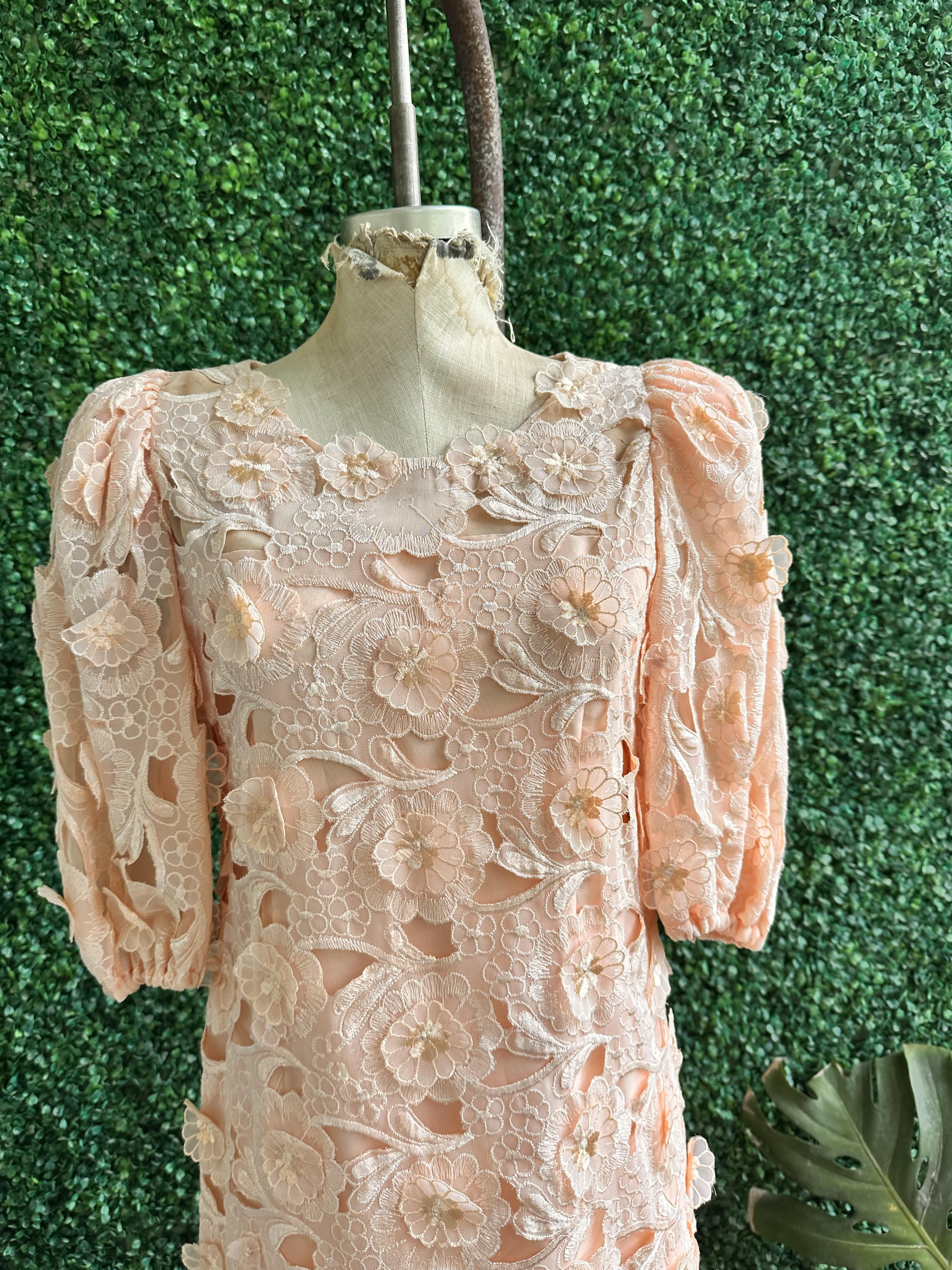 Vintage Peach Richilene Embroidered Lace Balloon Sleeve Dress