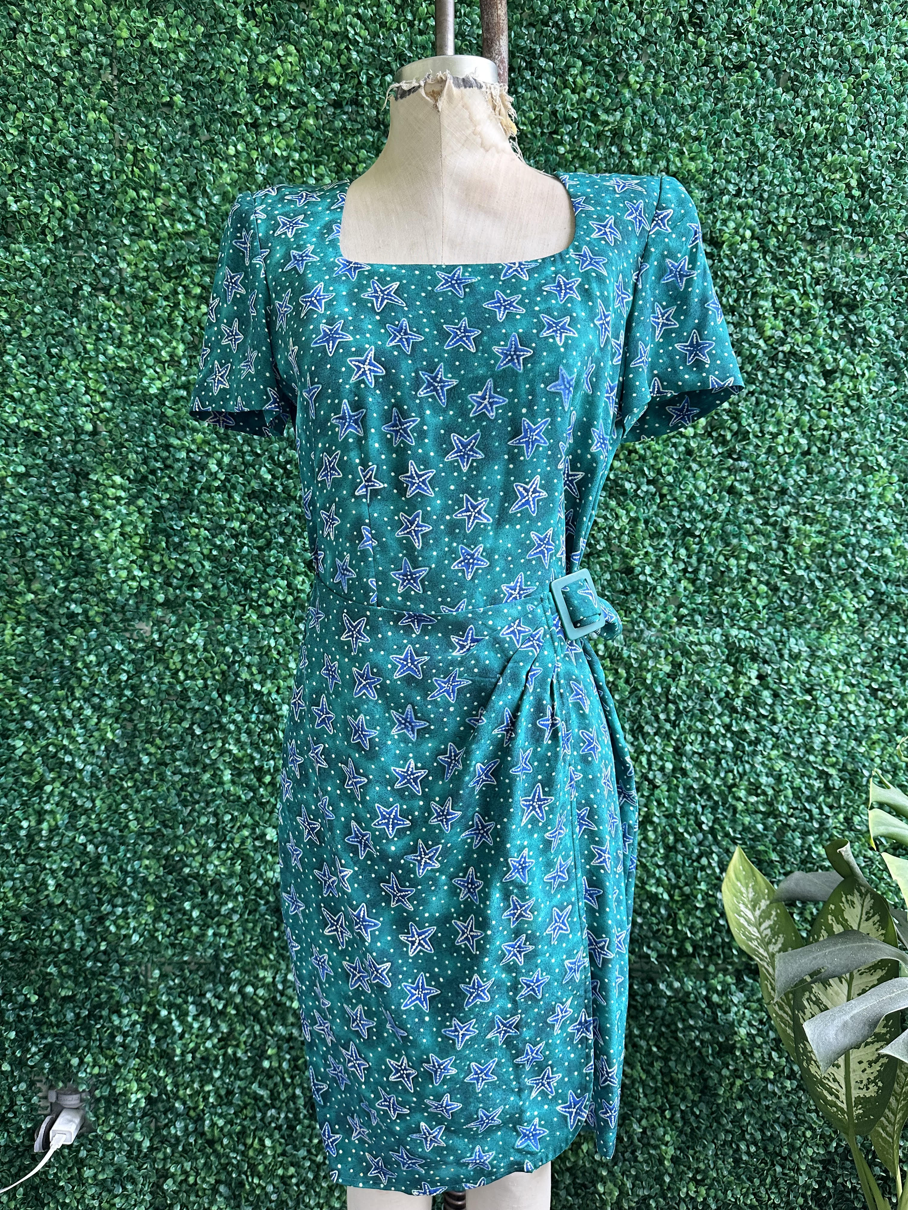 Vintage 90s Liz Claiborne StarFish Pattern Silk Wrap Dress Size 8 Cougar Vintage Shop Vintage 90s Liz Claiborne StarFish Pattern Silk Wrap Dress Size 8 Cougar Vintage Shop