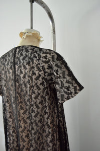 1960s Mod Black Lace Robe Loose Fit Bow Tie Loungewear Marilyn New York Brand Cover Up Kimono Caftan
