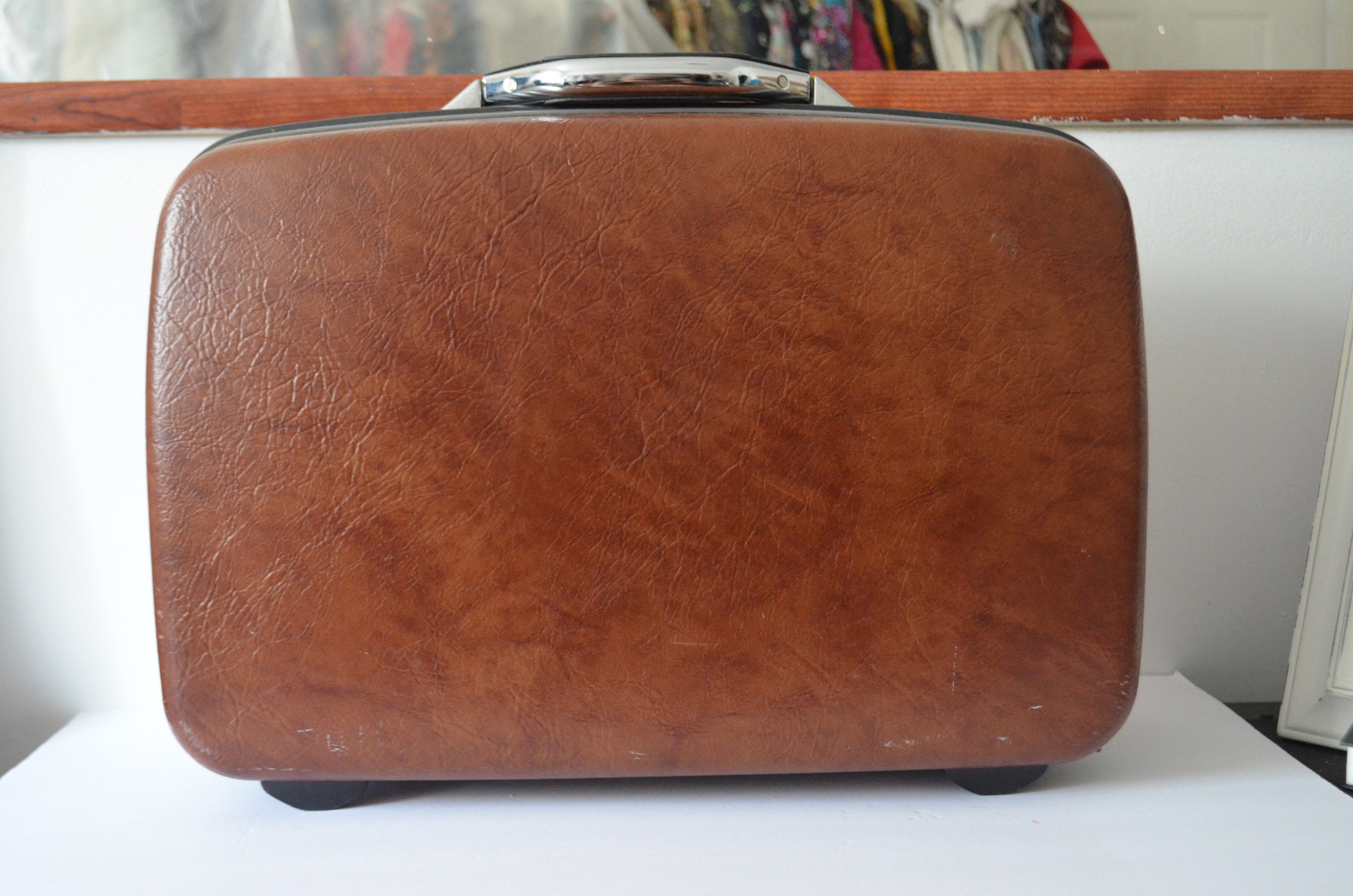 Samsonite Brown Hard Shell Suitcase Train Case Carry On Airplane Overnight Luggage Short Trips