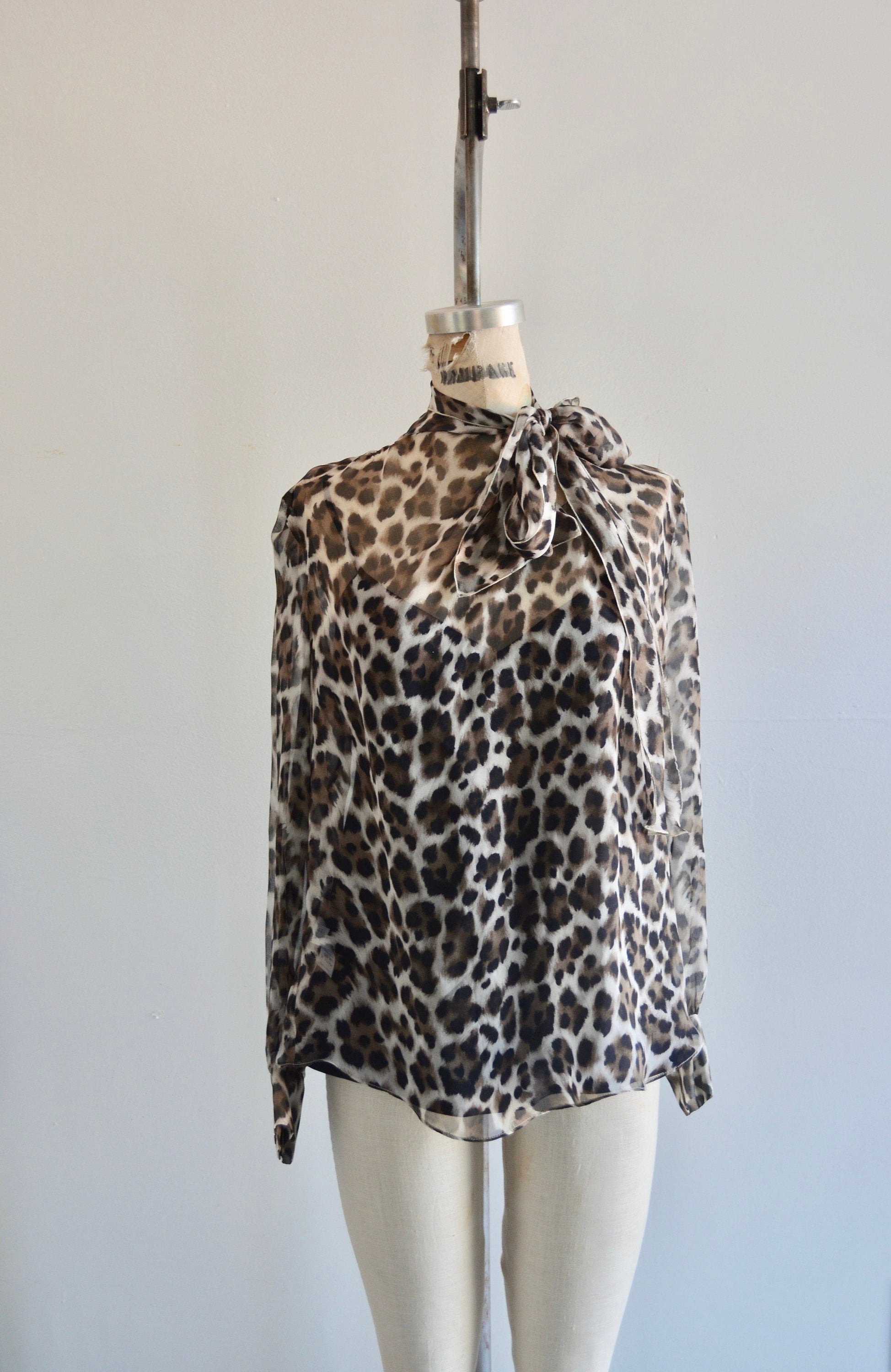 Les Copains Leopard Pussybow Sheer Blouse With Black Cami Top Twin Set Authentic
