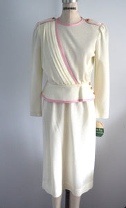 New With Tags Leslie Fay Cream Pink Knit Sweater Skirt Suit Mid Length Size 10
