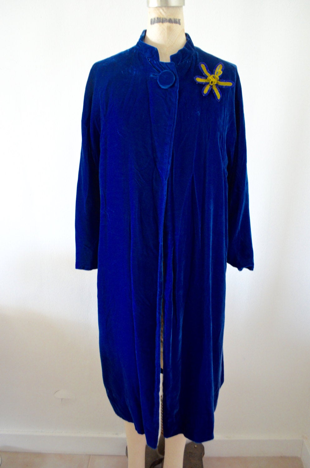 Kimono Street Style Royal Blue Velvet Long Maxi Coat Cape Dress Jacket Cougar Vintage Shop Kimono Street Style Royal Blue Velvet Long Maxi Coat Cape Dress Jacket Cougar Vintage Shop