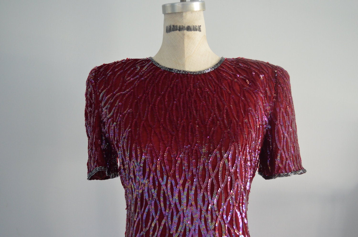 Glam Laurence Kazar Burgundy Sequined Beaded Shinning Dress Style