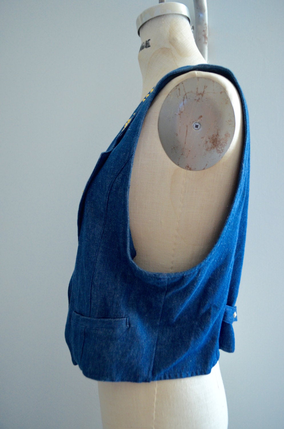 Studded Denim Vest Sleeveless Rhinestones Bling Bling Studded Blue Jeans Jacket Blazer