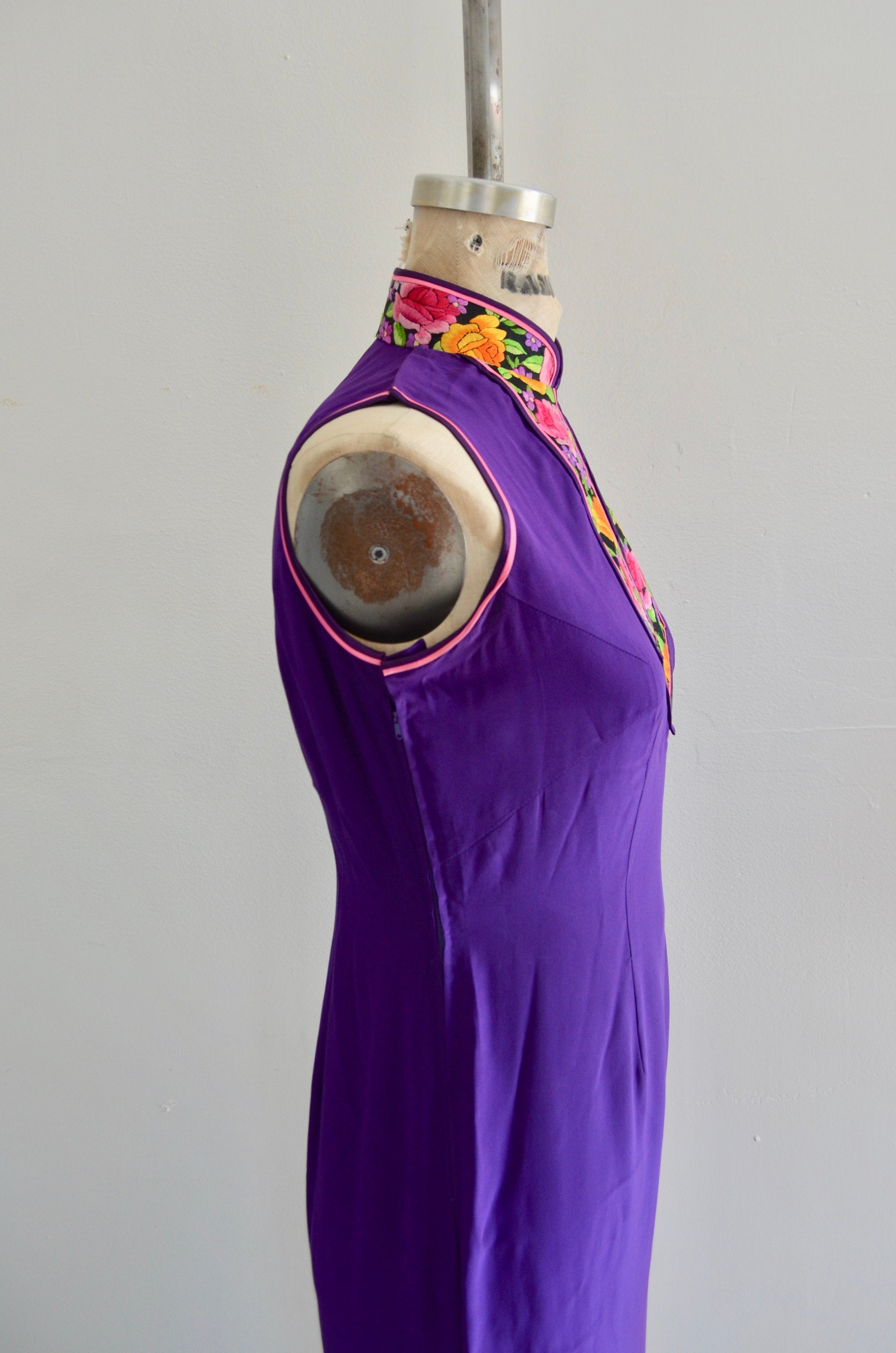 80S Cheongsam Japanese Traditional Purple Floral Colorful Mexican Embroidery Long Slit Dress