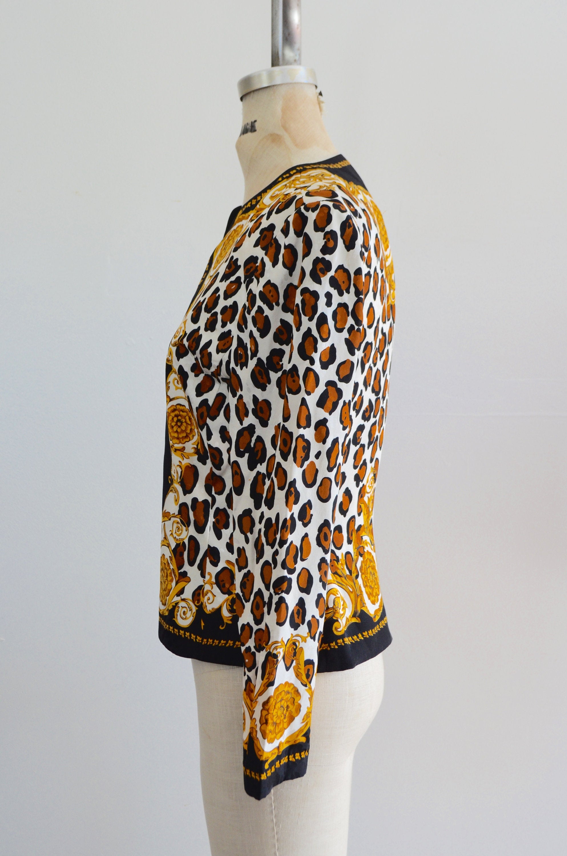 Silk Black Leopard Animal Print Designer Print Inspired V Top Jacket Adrianna Papell Size 4