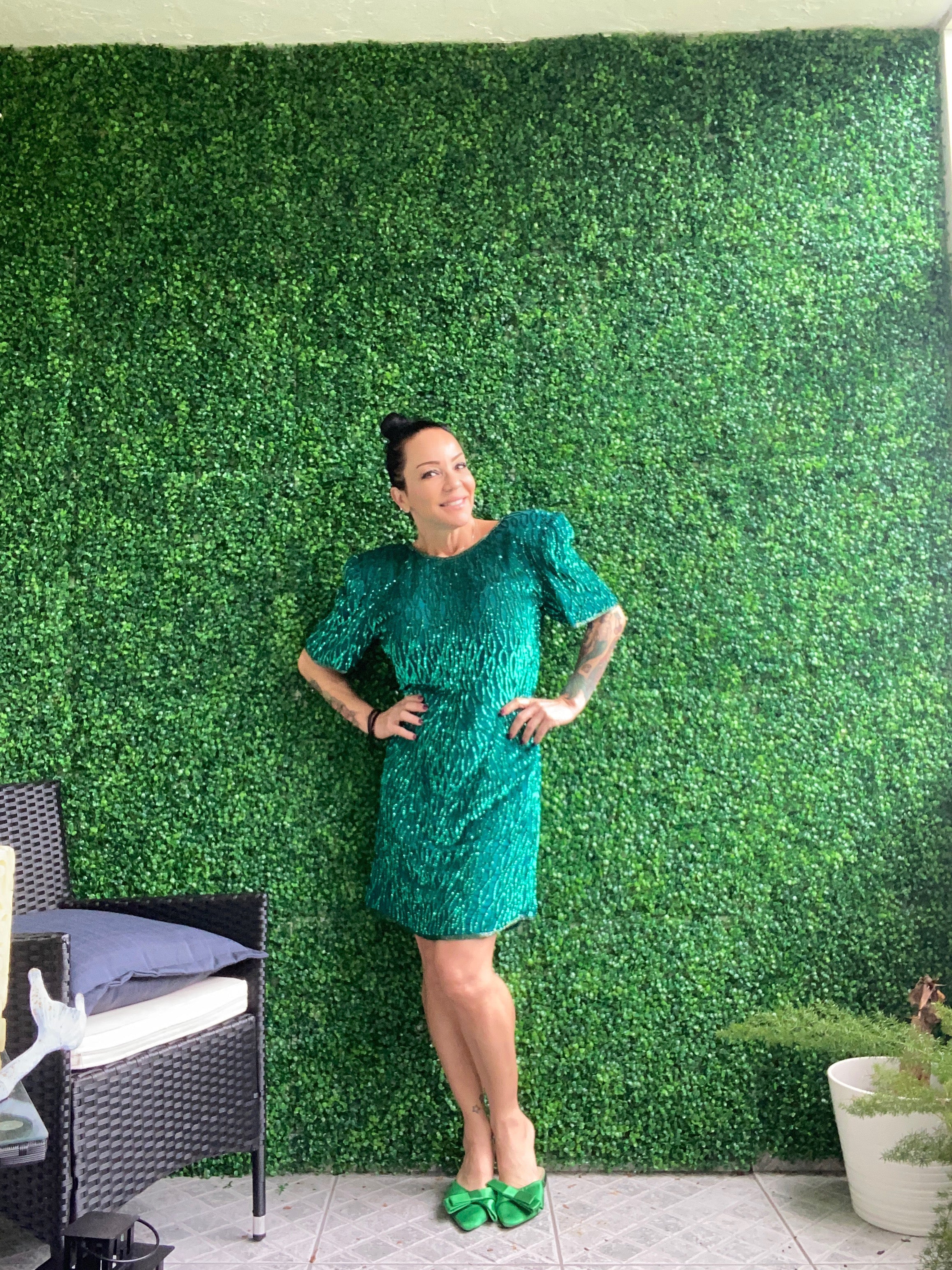 80s Laurence Kazar Emerald Green Sequined Beaded Shinning Dress Style Cougar Vintage Shop 80s Laurence Kazar Emerald Green Sequined Beaded Shinning Dress Style Cougar Vintage Shop
